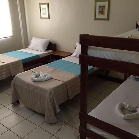 El Haciendero Private Hotel Iloilo City Buitenkant foto