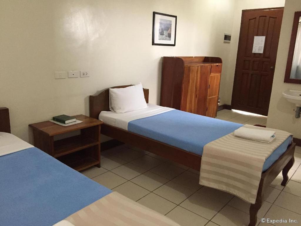 El Haciendero Private Hotel Iloilo City Buitenkant foto