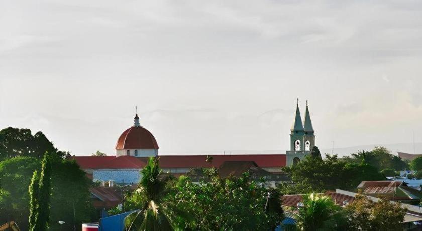 El Haciendero Private Hotel Iloilo City Buitenkant foto