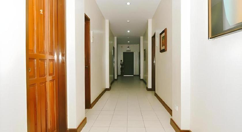 El Haciendero Private Hotel Iloilo City Buitenkant foto