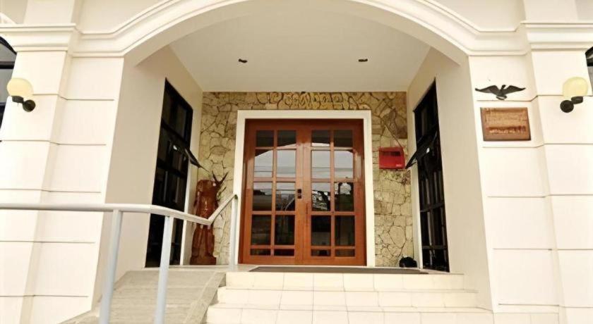 El Haciendero Private Hotel Iloilo City Buitenkant foto